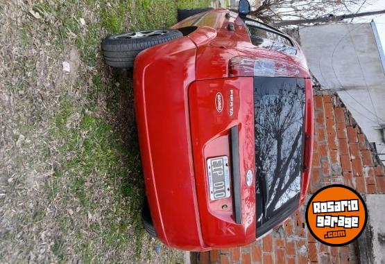 Autos - Ford Fiesta 2004 GNC 219000Km - En Venta