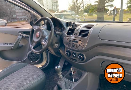 Autos - Fiat Grand Siena 2015 Nafta 44000Km - En Venta