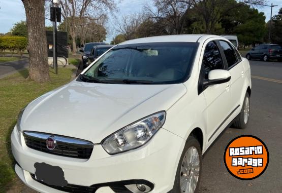 Autos - Fiat Grand Siena 2015 Nafta 44000Km - En Venta