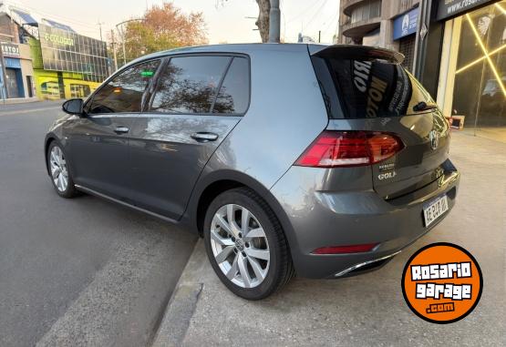 Autos - Volkswagen Golf Highline 2020 Nafta 50000Km - En Venta