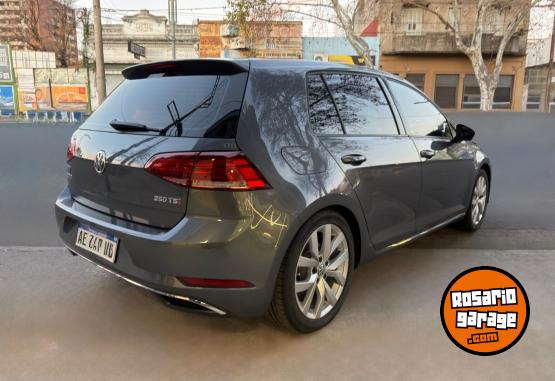 Autos - Volkswagen Golf Highline 2020 Nafta 50000Km - En Venta