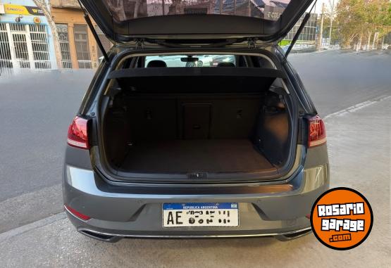 Autos - Volkswagen Golf Highline 2020 Nafta 50000Km - En Venta