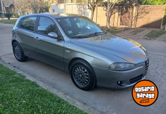 Autos - Alfa Romeo 147 2007 Nafta 200000Km - En Venta