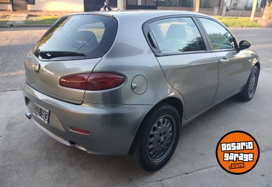 Autos - Alfa Romeo 147 2007 Nafta 200000Km - En Venta