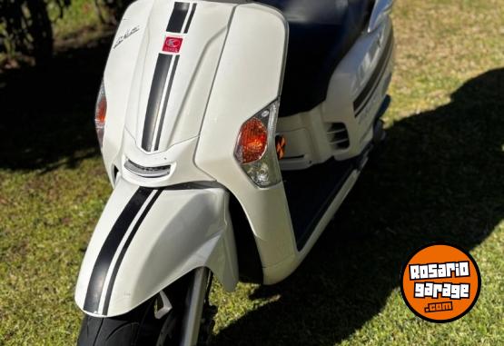 Motos - Kymco Like 125 2022 Nafta 9600Km - En Venta