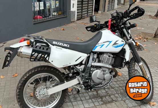 Motos - Suzuki DR 650 2024 Nafta 3200Km - En Venta