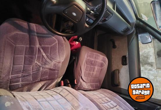 Autos - Ford Escort 1993 Nafta 186000Km - En Venta