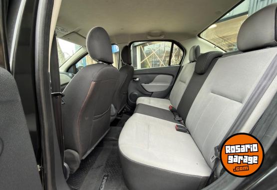 Autos - Renault Logan Privilige 2014 Nafta 140000Km - En Venta