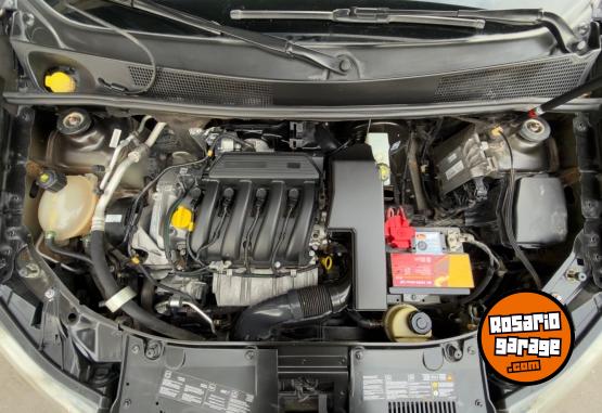 Autos - Renault Logan Privilige 2014 Nafta 140000Km - En Venta