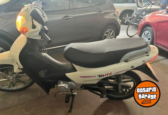 Motos - Motomel blitz 110 2024 Nafta 4700Km - En Venta