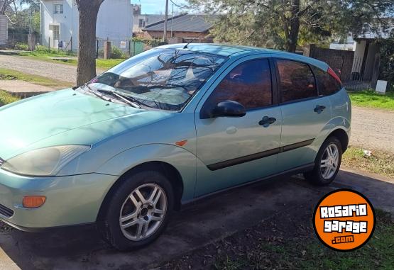 Autos - Ford Focus 2002 Nafta 300000Km - En Venta