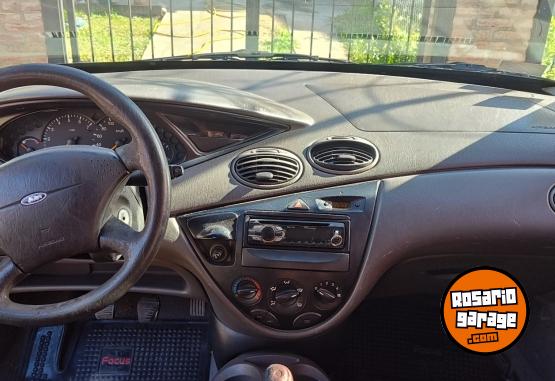 Autos - Ford Focus 2002 Nafta 300000Km - En Venta