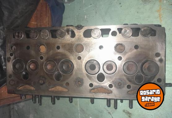 Accesorios para Autos - Vendo tapa cilindros perkins potenciado 4 ..usada buen estado - En Venta