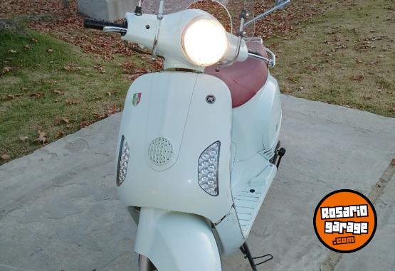 Motos - Motomel Strato 150cc 2020 Nafta 1000Km - En Venta