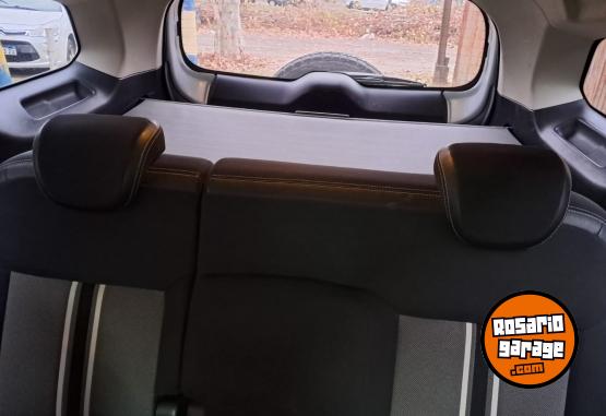 Autos - Chevrolet ACTIV 2018 Nafta 120000Km - En Venta