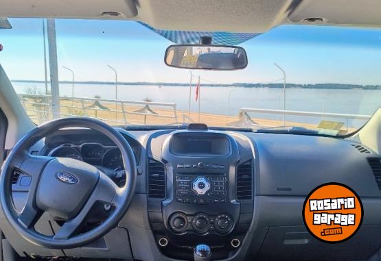 Camionetas - Ford Ranger 4x2 nafta 2013 GNC 180000Km - En Venta