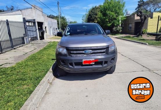 Camionetas - Ford Ranger 4x2 nafta 2013 GNC 180000Km - En Venta