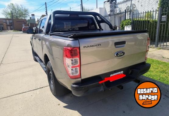 Camionetas - Ford Ranger 4x2 nafta 2013 GNC 180000Km - En Venta