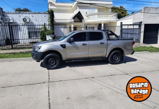 Camionetas - Ford Ranger 4x2 nafta 2013 GNC 180000Km - En Venta