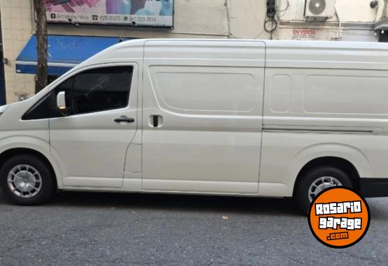 Utilitarios - Toyota 2023 2023 Diesel 17890Km - En Venta