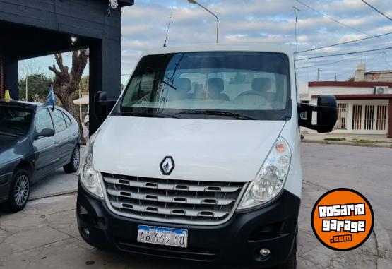 Utilitarios - Renault Master 2017 Diesel 155000Km - En Venta