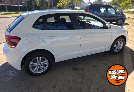 Autos - Volkswagen Polo 2021 Nafta 130000Km - En Venta