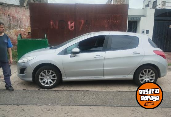 Autos - Peugeot 308 2014 Nafta 135000Km - En Venta