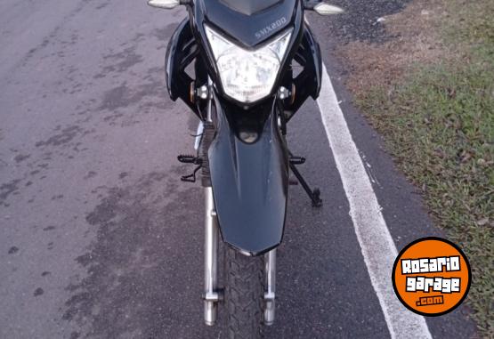 Motos - Gilera 200cc 2023 Nafta 25000Km - En Venta