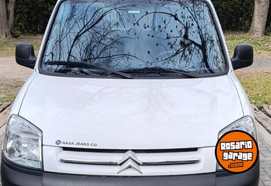 Utilitarios - Citroen Berlingo 2022 Diesel 150000Km - En Venta
