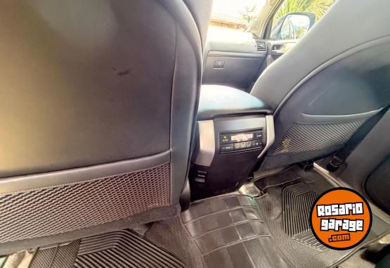 Camionetas - Toyota Toyota land cruiser vx 2012 Nafta 165000Km - En Venta