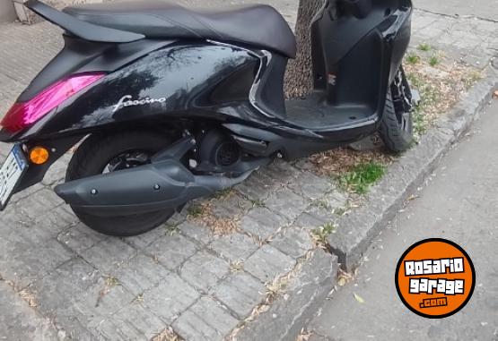 Motos - Yamaha Fascino 2022 Nafta 7000Km - En Venta