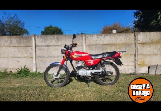 Motos - Suzuki Ax100 2019 Nafta 12000Km - En Venta