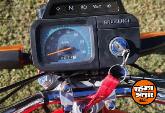Motos - Suzuki Ax100 2019 Nafta 12000Km - En Venta