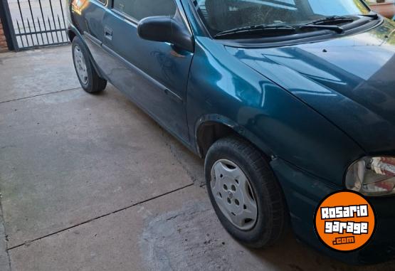Autos - Chevrolet Corsa 2000 Nafta 230000Km - En Venta