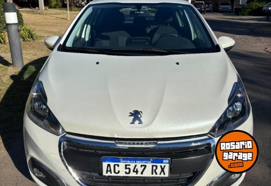 Autos - Peugeot 208 Allure 2018 Nafta 79000Km - En Venta
