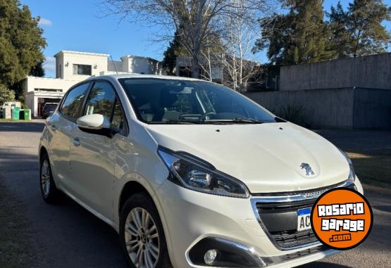 Autos - Peugeot 208 Allure 2018 Nafta 79000Km - En Venta