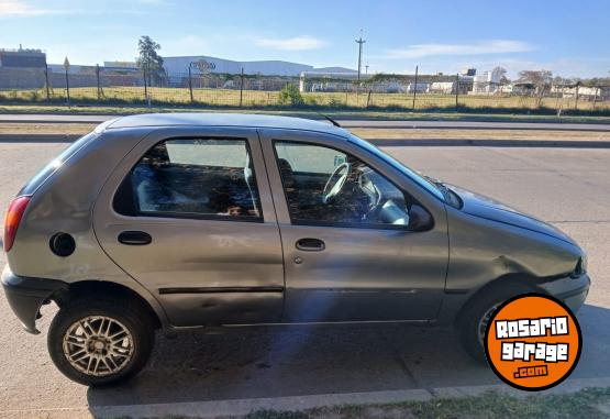 Autos - Fiat Palio 2000 Nafta 200000Km - En Venta