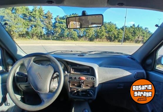 Autos - Fiat Palio 2000 Nafta 200000Km - En Venta