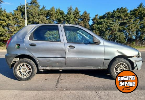 Autos - Fiat Palio 2000 Nafta 200000Km - En Venta