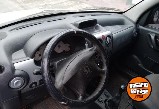 Autos - Peugeot Patagónica 2013 Diesel 201000Km - En Venta