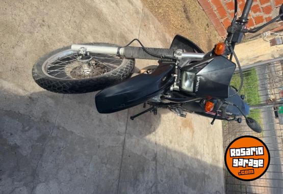Motos - Honda Tornado 2019 Nafta 23000Km - En Venta