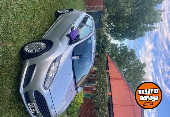 Autos - Ford Fiesta Kinetic S 2014 Nafta 117000Km - En Venta