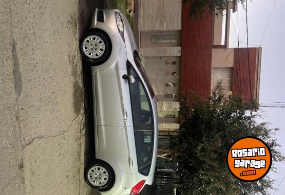Autos - Ford Fiesta Kinetic S 2014 Nafta 118000Km - En Venta