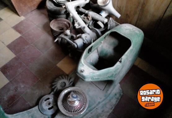 Clásicos - Lote De Motos Clásicas Para Restaurar O Repuestos (Vespa, Siam, Puma Con Carro) – - En Venta