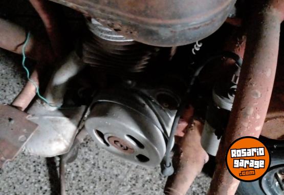 Clásicos - Lote De Motos Clásicas Para Restaurar O Repuestos (Vespa, Siam, Puma Con Carro) – - En Venta