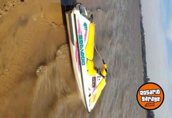 Embarcaciones - Vendo Moto de agua SeaDoo GTI triplaza - En Venta