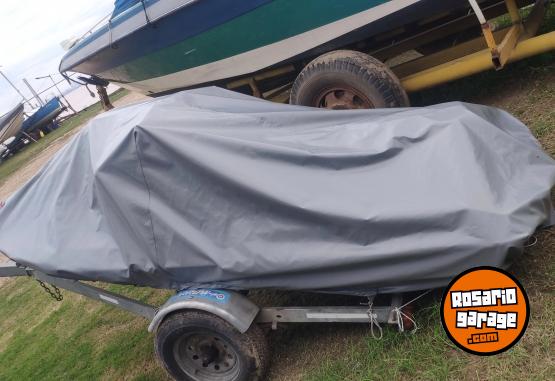 Embarcaciones - Vendo Moto de agua SeaDoo GTI triplaza - En Venta