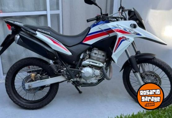 Motos - Honda Xre 300 2019 Nafta 14200Km - En Venta