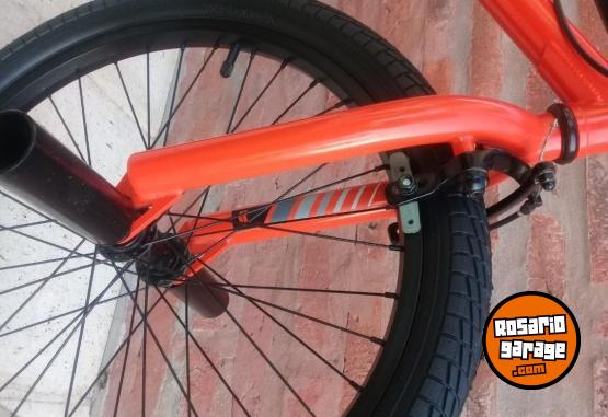 Deportes - Bicicleta BMX Haro 200.3 Original (Año 2011) – Impecable (Con Factura Y Manual) - En Venta