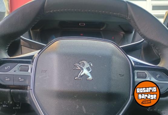Autos - Peugeot 208 allure 2022 Nafta 37000Km - En Venta